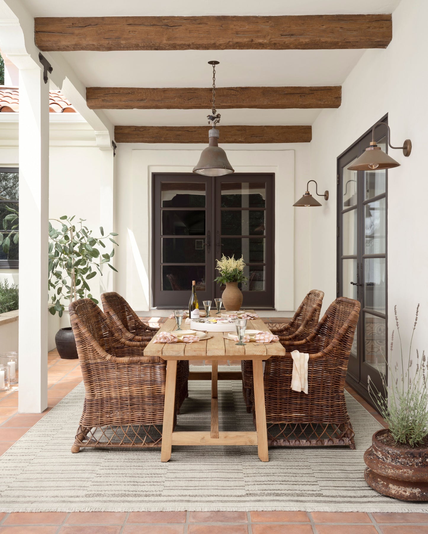 Amber Lewis x Loloi Malibu Ivory / Dove Rug No. 03